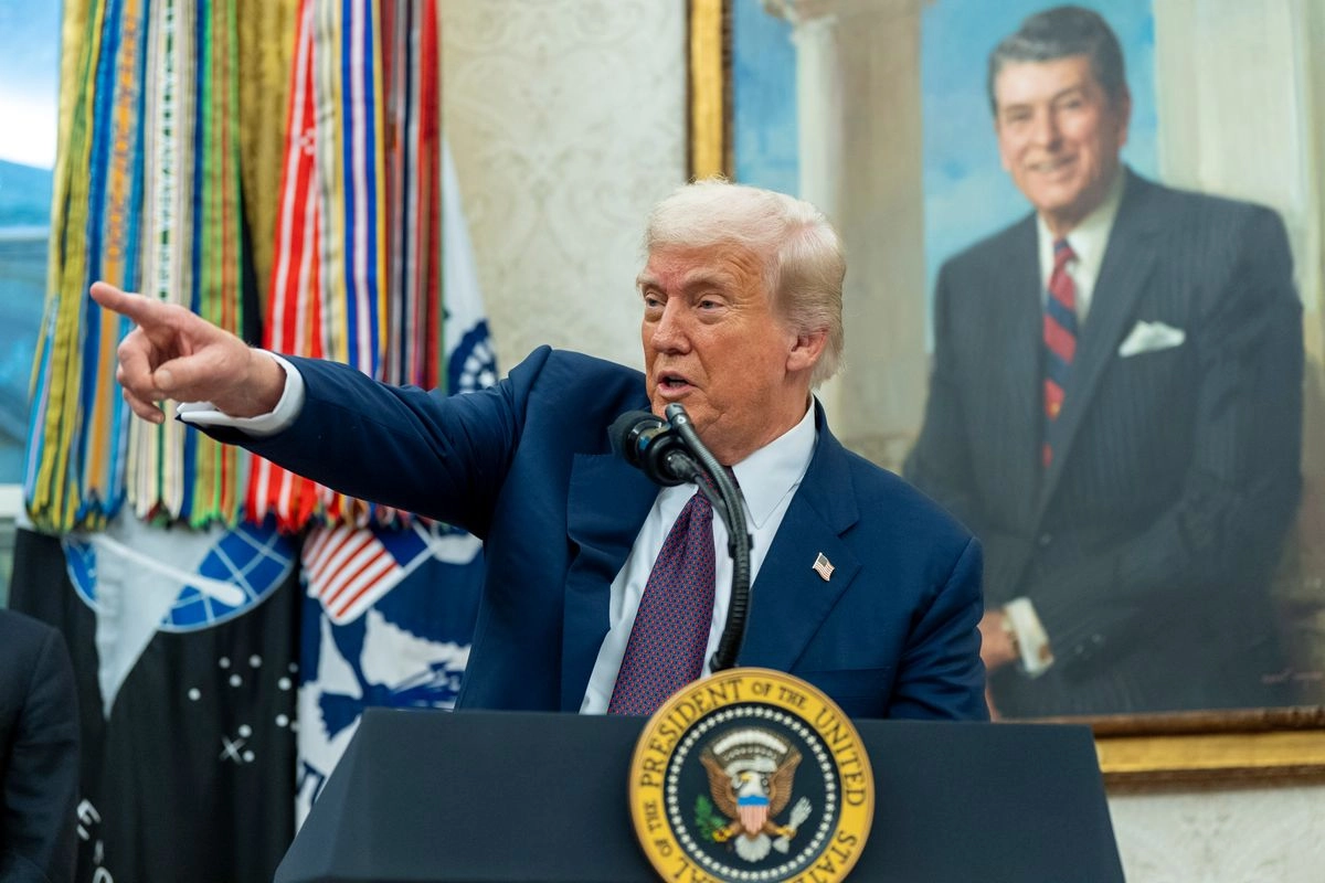 Trump ordena uso del Ejército para combatir cárteles latinoamericanos declarados terroristas