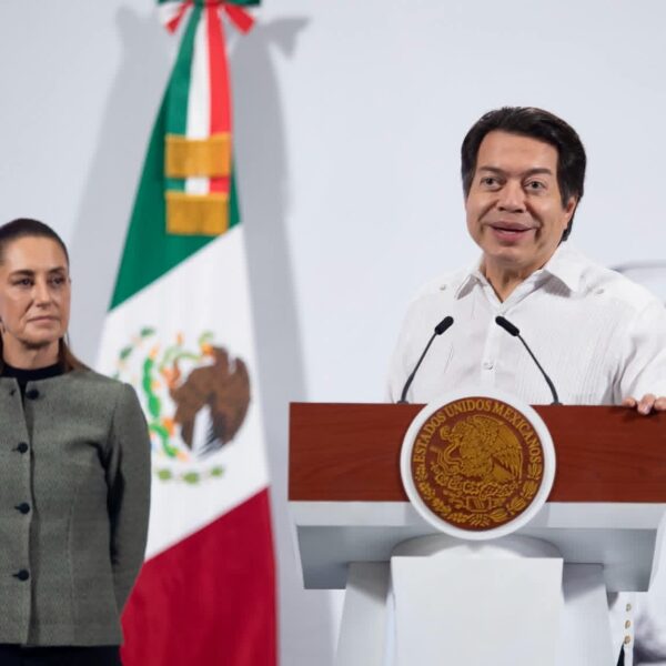 Claudia Sheinbaum anuncia aumento histórico en inversión educativa: más becas y escuelas para todo México. Foto: X @mario_delagdo.