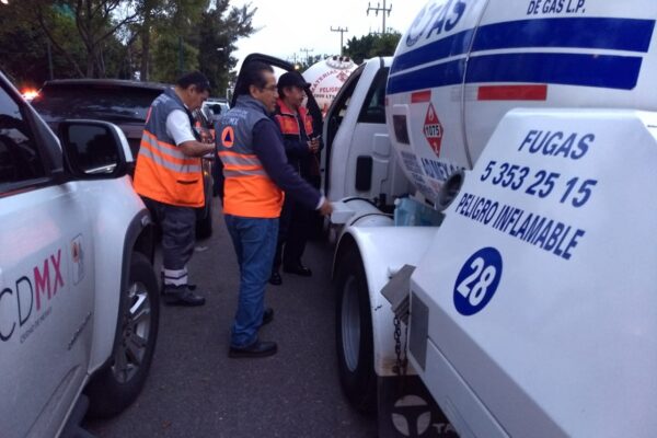 El gobierno de Puebla endurecerá la supervisión y sanciones a las empresas gaseras y transportistas para prevenir riesgos a la población. Foto: Protección Civil.