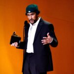 Bad Bunny lidera las nominaciones al Latin Grammy 2025, destacando en álbum, canción y actuación urbana. Foto: Getty Images.