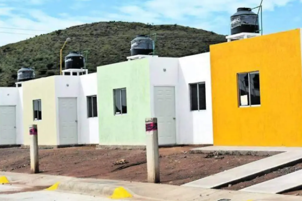 En Puebla ya se construyen 600 casas del programa Viviendas del Bienestar.