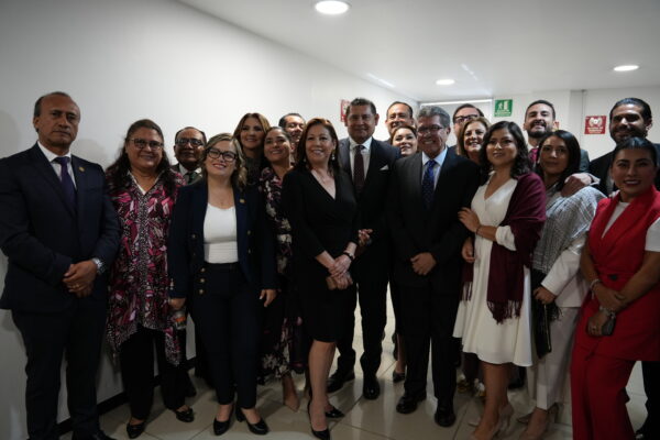 El Primer Informe Legislativo de las y los diputados federales de Puebla tuvo un sello especial: la producción integral estuvo a cargo de MAGMA Media en colaboración con Charly Meier; con un gran nivel técnico y narrativo, consolidándose como un ejercicio de rendición de cuentas innovador.