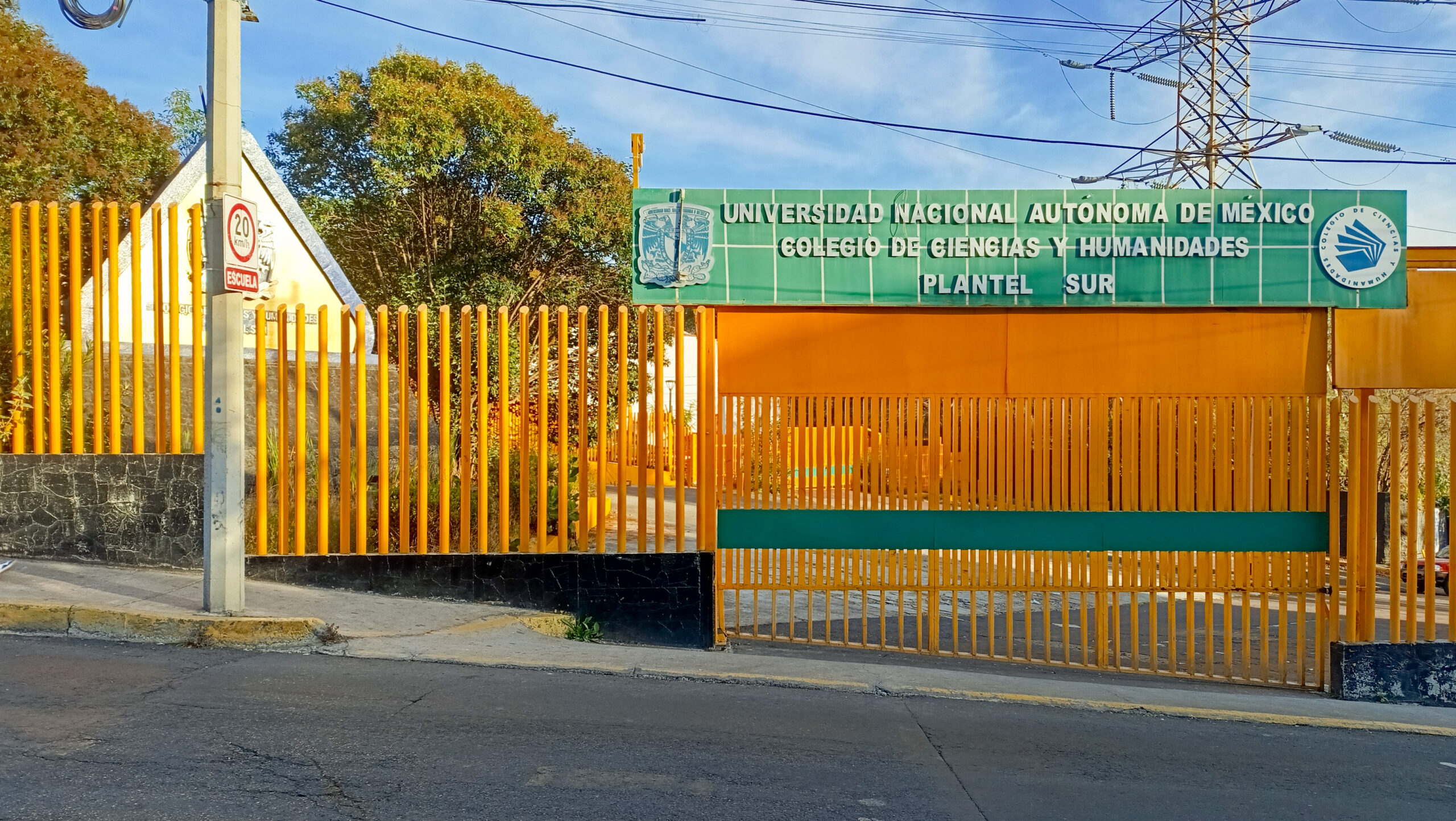 Estudiante muere en ataque con arma blanca dentro del CCH Sur en CDMX