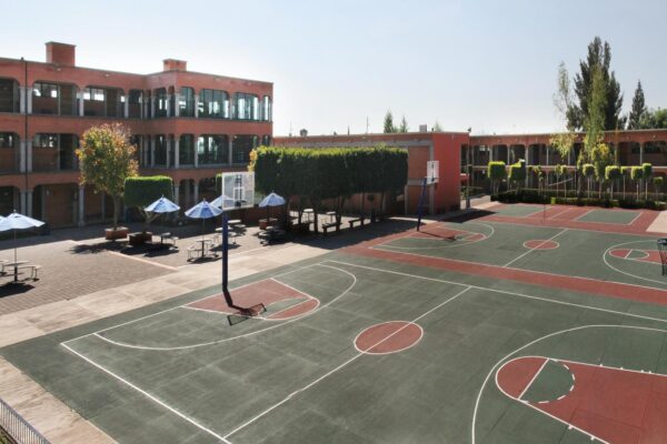 La comunidad del Instituto D’Amicis