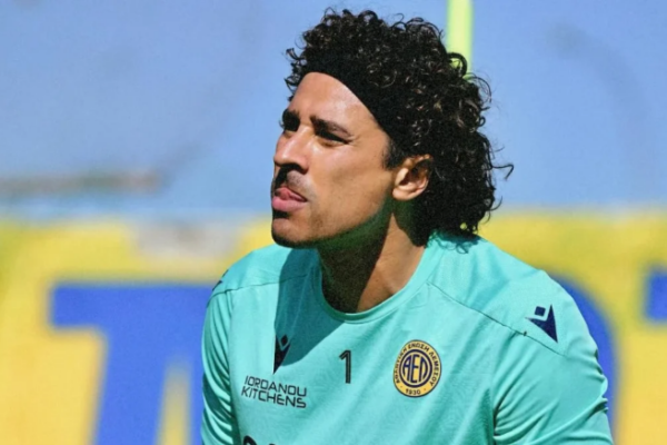 Guillermo Ochoa debutó con el AEL Limassol en la Liga de Chipre, pero su estreno terminó con una goleada de 5-0 ante el Omonia Nicosia. Foto: Diario 24 Horas.