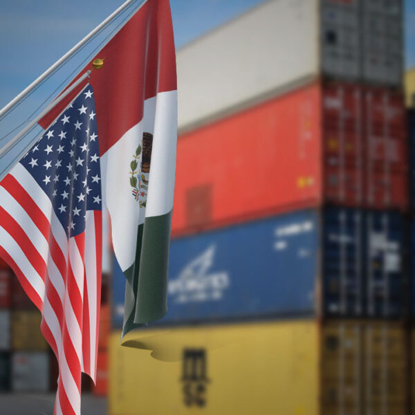 México evalúa imponer aranceles a países sin acuerdo comercial, entre ellos China.