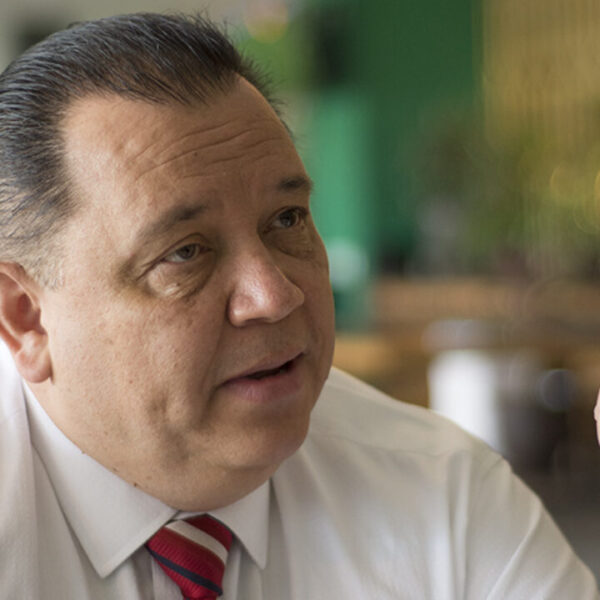 Ricardo Paredes acusa a Alfonso Esparza y su grupo de amenazas de muerte tras la elección de la rectoría de la BUAP. Foto: Lado B.