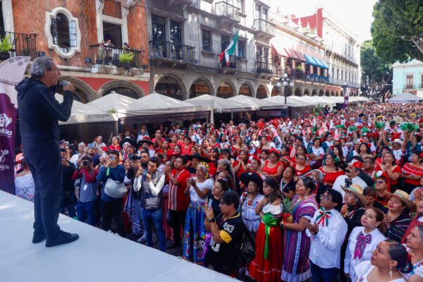 El Gobierno de la Ciudad, encabezado por Pepe Chedraui Budib, reforzó medidas preventivas y operativos en coordinación con autoridades estatales y federales para evitar riesgos durante las Fiestas Patrias por el uso indebido de pirotecnia.