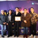 La Gran Feria de Cholula 2025 vivió una noche vibrante con la Fiesta Magnífica, donde Víctor García, La Apuesta, Los Giles, Blanco y Negro y Grupo Trex hicieron cantar y bailar a miles en la Plaza de la Concordia. La presidenta Tonantzin Fernández destacó la feria como un punto de encuentro cultural y turístico.