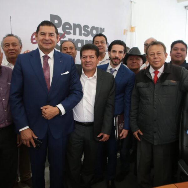 Armenta llama a migrantes poblanos a invertir en San José Chiapa, Capital de la Tecnología y Sostenibilidad.