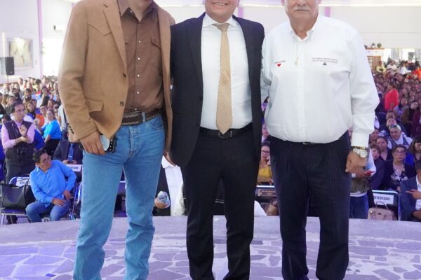 Con la participación de más de 1300 docentes de primaria, San Martín Texmelucan
