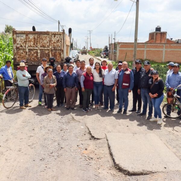 Tonantzin Fernández dio inicio a las obras de rehabilitación en calles de San Francisco Cuapa y San Cristóbal Tepontla, en San Pedro Cholula.