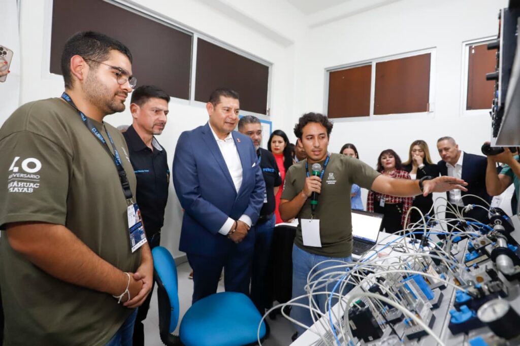 Puebla se posiciona a la vanguardia en educación técnica