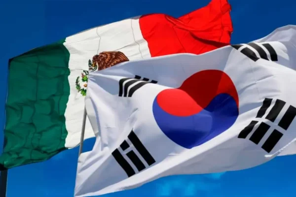 Corea del Sur respondió al plan arancelario de México, advirtiendo que tomará medidas para proteger a sus empresas ante posibles aumentos de hasta 50 % en sectores como autos, acero y electrodomésticos. Foto: Forbes.