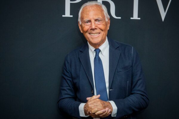 El diseñador de moda italiano Giorgio Armani, falleció este 4 de septiembre a los 91 años. Foto: RTVE.es