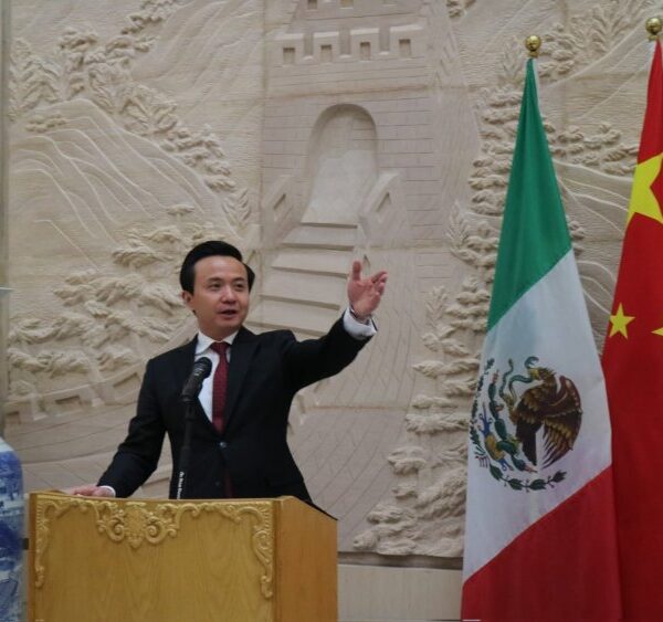 La propuesta de México de aplicar un arancel del 50% a autos chinos abre un nuevo frente en la relación comercial con China. Foto: Canal 6.