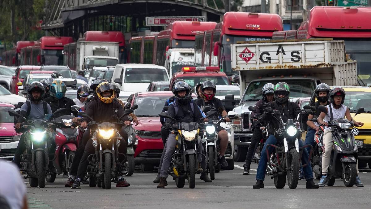 Puebla implementa la “Ley Casco”: nuevas normas para motociclistas y mensajeros