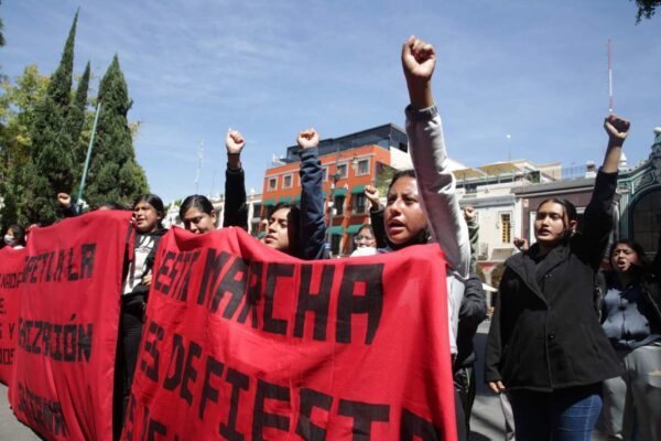 La SEP en Puebla enfrentó una tarde de bloqueos