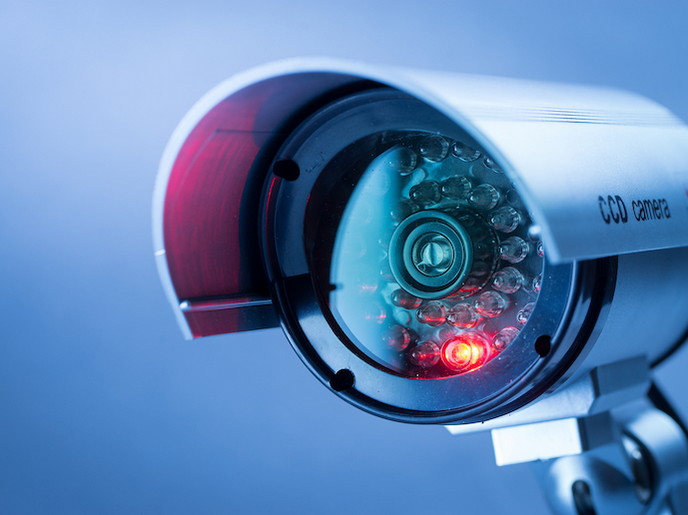 En Puebla fueron retiradas 339 cámaras de videovigilancia irregulares en 12 municipios, presuntamente instaladas por grupos criminales para monitorear a las fuerzas de seguridad.