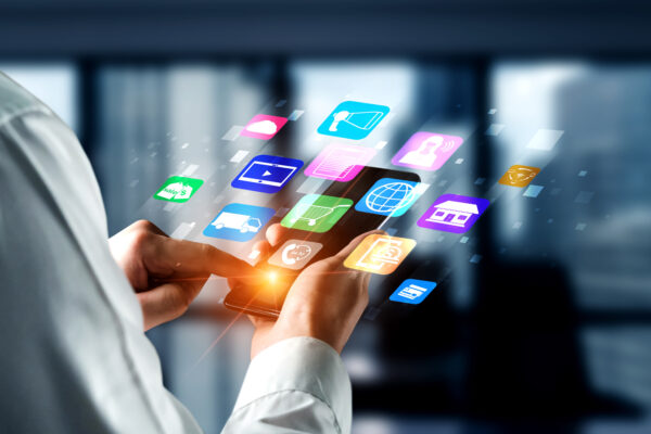 La Cámara de Diputados aprobó por unanimidad reformas a la Ley Federal de Protección al Consumidor para frenar cobros abusivos en suscripciones y membresías digitales. Imagen: Soltum.