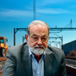 Operadora CICSA y FCC Construcción, ligado a Carlos Slim, obtuvo la adjudicación para diseñar y construir el Tren de Pasajeros Saltillo–Santa Catarina, con un presupuesto de más de 31 mil millones de pesos. Imagen: El CEO.