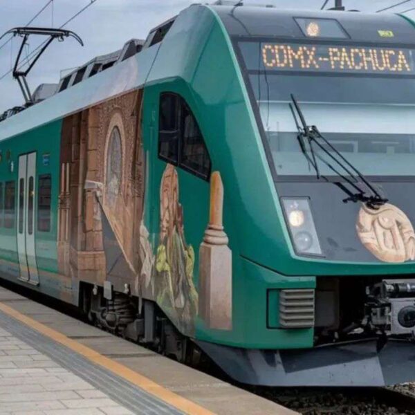 Alstom se retiró de la licitación para proveer 15 trenes eléctricos de la ruta Ciudad de México–Pachuca. En la competencia permanecen CAF y la china CRRC Zhuzhou, con propuestas por 9 mil 891 millones y 5 mil 846 millones de pesos, respectivamente. El fallo se dará a conocer el 10 de septiembre. Foto: Inmobiliare.