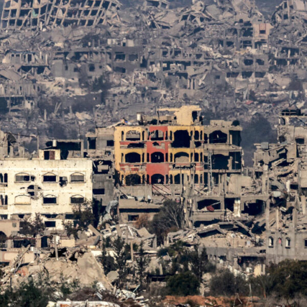 La ONU, la UE y el Banco Mundial estiman que reconstruir Gaza costará 70 mil millones de dólares y tomará décadas. Foto: France 24.