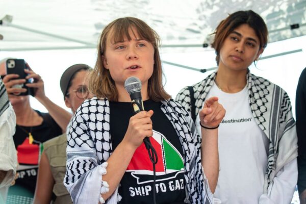 Activistas denuncian torturas y humillaciones tras la interceptación de la Flotilla rumbo a Gaza.