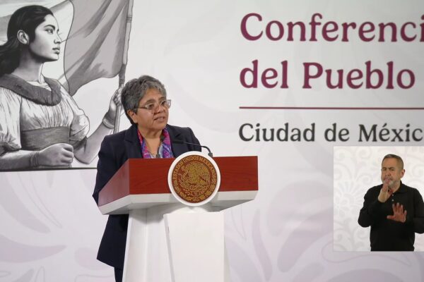 El Gobierno de México reveló que el extinto Fonden operó durante los gobiernos del PAN y PRI con opacidad, retrasos y desvíos millonarios.