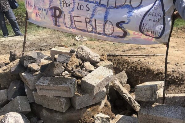 Armenta llama al diálogo en Xoxtla y defiende que el agua es un recurso de todos los mexicanos, mientras se reanudan los trabajos del Pozo del Bienestar.