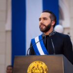 “Amigue”, “compañere” y “nosotrxs” ya no podrán usarse en aulas salvadoreñas. Bukele refuerza un modelo educativo disciplinario y conservador que además excluye la perspectiva de género. Foto: Diario El Salvador.