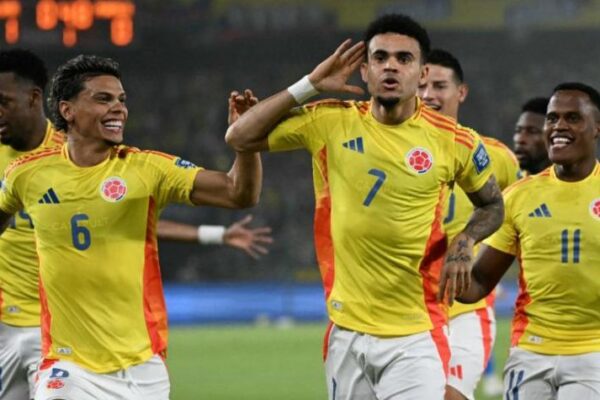Colombia exhibe a México con una goleada de escándalo en Arlington.