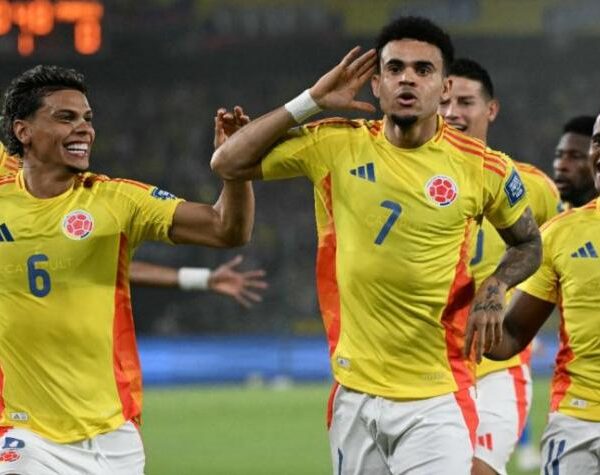 Colombia exhibe a México con una goleada de escándalo en Arlington.