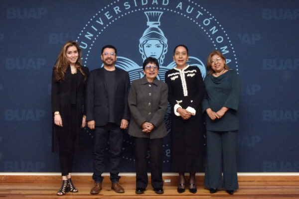 La rectora Lilia Cedillo presentó a los nuevos líderes de las áreas de Comunicación Institucional, Rectoría y Publicaciones. FOTO: BUAP.