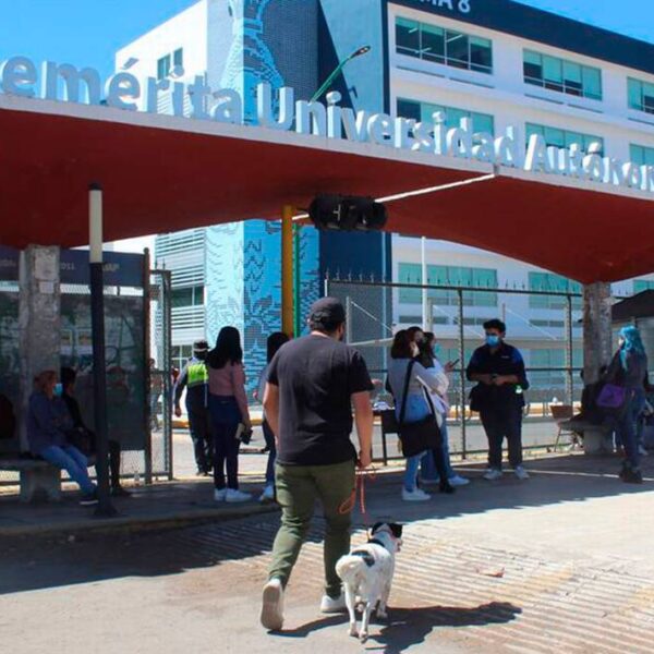 Estudiantes y docentes de la BUAP disfrutarán de un megapuente de cuatro días por las celebraciones de Día de Muertos. FOTO: Periódico Enfoque.