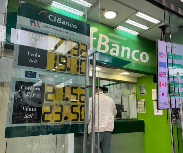 CIBanco queda fuera del sistema financiero mexicano. El IPAB inicia su liquidación tras las acusaciones de lavado de dinero y vínculos con el narco. Foto: La Jornada.