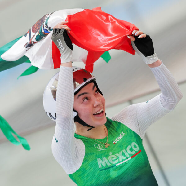 Con garra y estrategia, Yareli Acevedo conquistó el oro mundial en Santiago 2025. Foto: @UCI_Track