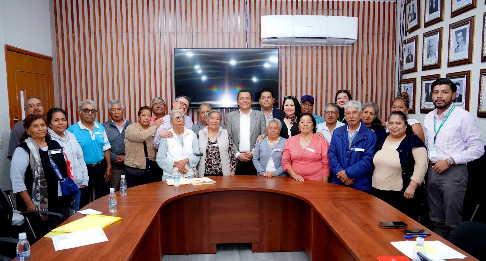 El Ayuntamiento de San Martín Texmelucan amplía el programa “Reencuentro Familiar”, con el que 31 familias podrán tramitar su visa para reencontrarse con sus hijos migrantes en Estados Unidos, tras años de separación.