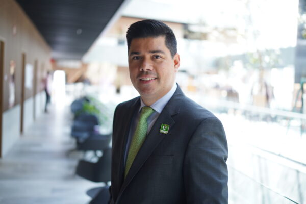 El Congreso de Puebla aprobó una reforma que obliga a instalar cambiadores de pañales en baños de hombres y mujeres, tanto en espacios públicos como privados, iniciativa impulsada por el diputado Jaime Natale.