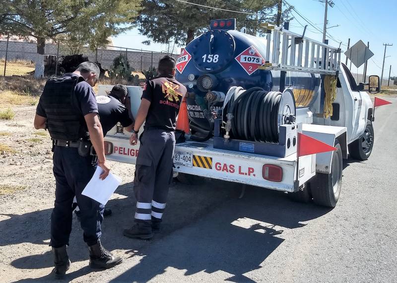Capacitan a personal de tránsito en Puebla sobre seguridad en traslado de gas LP