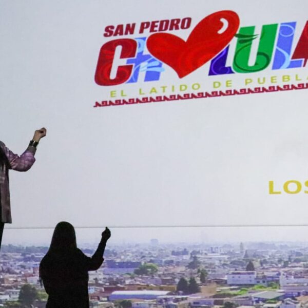Tonantzin Fernández presentó visitcholula.mx, una plataforma que guía a los visitantes con mapas, rutas y los imperdibles de San Pedro Cholula.