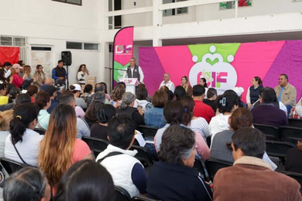 Pepe Chedraui entregó 798 apoyos alimentarios a familias de San Baltazar Campeche como parte del programa Alimentación Imparable