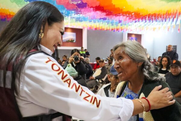 Tonantzin Fernández encabezó la 13ª edición del Miércoles del Pueblo, una jornada de atención ciudadana que reafirma su compromiso de mantener un gobierno cercano a la gente.