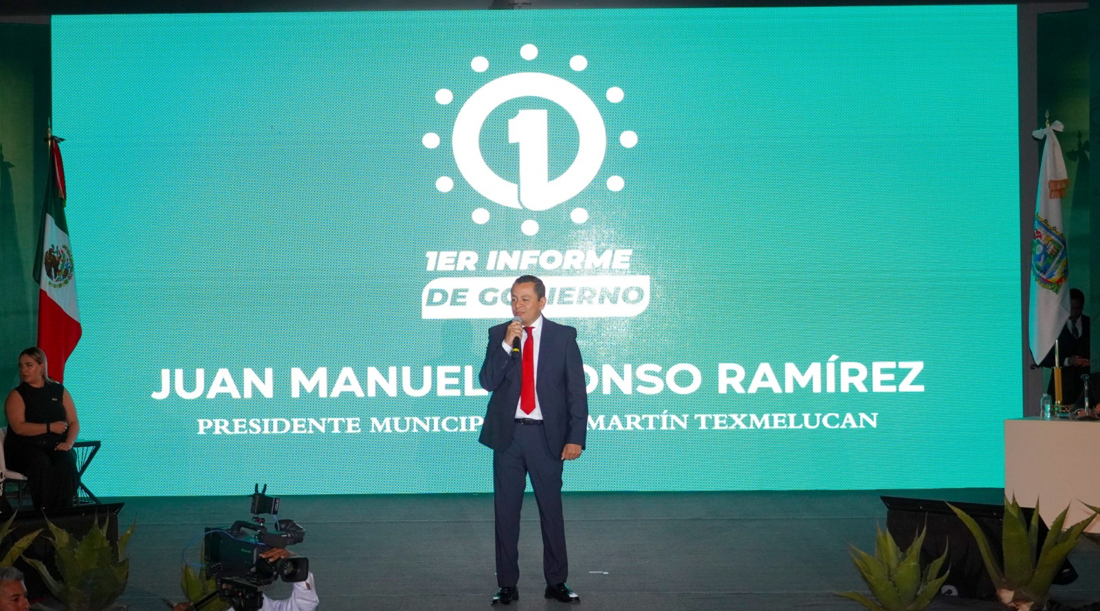 En su Primer Informe de Gobierno, el presidente municipal de San Martín Texmelucan, Juan Manuel Alonso Ramírez, destacó los avances en seguridad pública, con resultados que reflejan una reducción del 14% en los delitos totales y del 60% en el robo a transportistas.