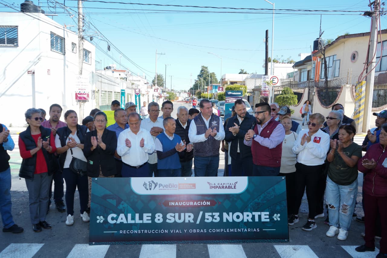 El Ayuntamiento de Puebla entregó la rehabilitación de la calle 8 Sur–53 Norte, una obra que mejora la movilidad y los servicios en la colonia Aquiles Serdán, beneficiando a más de mil 600 habitantes de La Libertad y San Jerónimo Caleras.