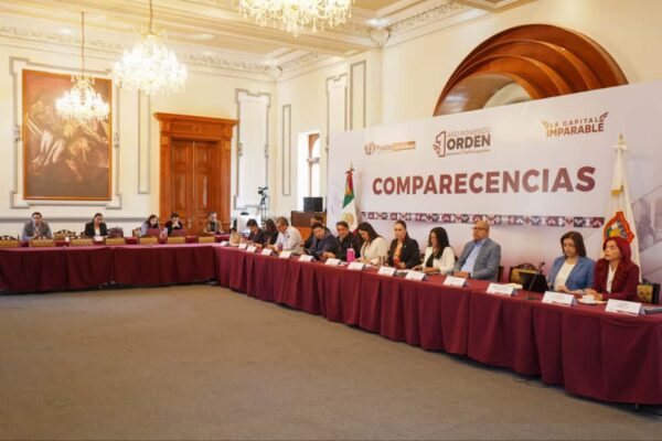 El Gobierno de la Ciudad de Puebla alcanzó la digitalización total de sus procesos administrativos, con 117 trámites sistematizados y una mayor eficiencia en la atención ciudadana, informó el titular de la SECATI, Juan José Tapia González, durante su comparecencia ante comisiones del Cabildo.