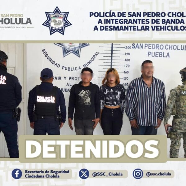 Operativo conjunto entre Marina, SSP y Policía de Cholula permitió detener a tres personas que desmantelaban un tractocamión robado en Ajalpan.