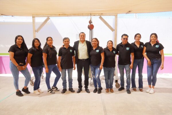 Construyen techados en dos preescolares de Texmelucan; inversión supera los 6 millones de pesos.