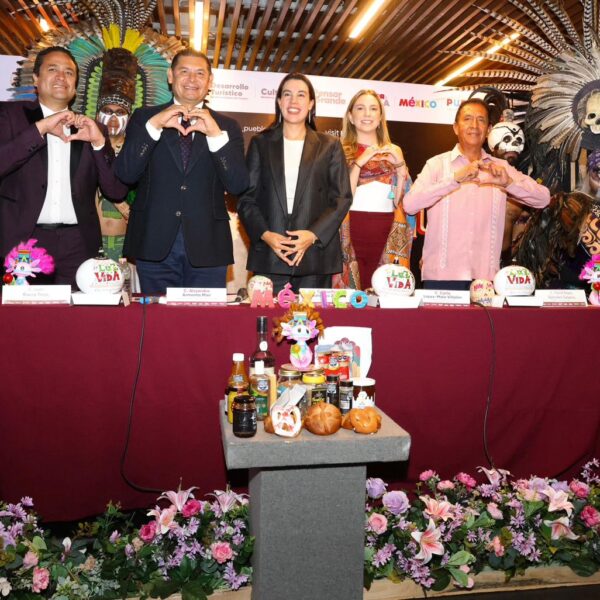 Puebla espera más de 900 mil visitantes y una derrama superior a mil millones de pesos durante la temporada de Todos Santos.