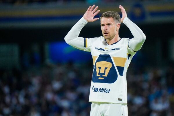 Aaron Ramsey habría rescindido su contrato con Pumas tras semanas marcadas por una lesión y la angustia por su mascota desaparecida. FOTO: Medio Tiempo.